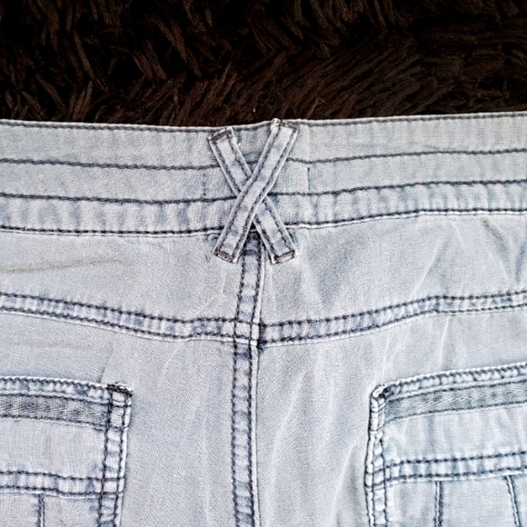 Maurice's Soft Blue Shorts Size 7/8 - Picture 7 of 9